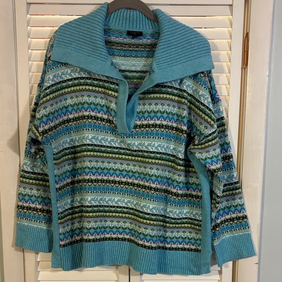 Women's Multicolor Patterned Sweater - Picture 1 of 2